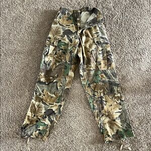 Advantage Camouflage Cargo Pants